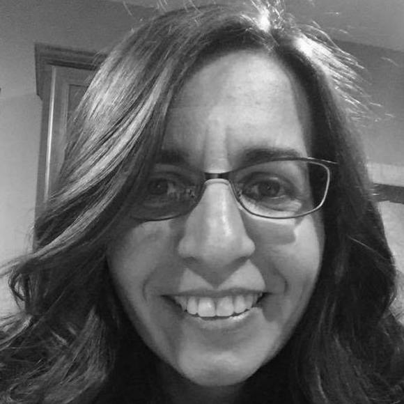 Meet your Posher, Claudia - Picture 1 of 1